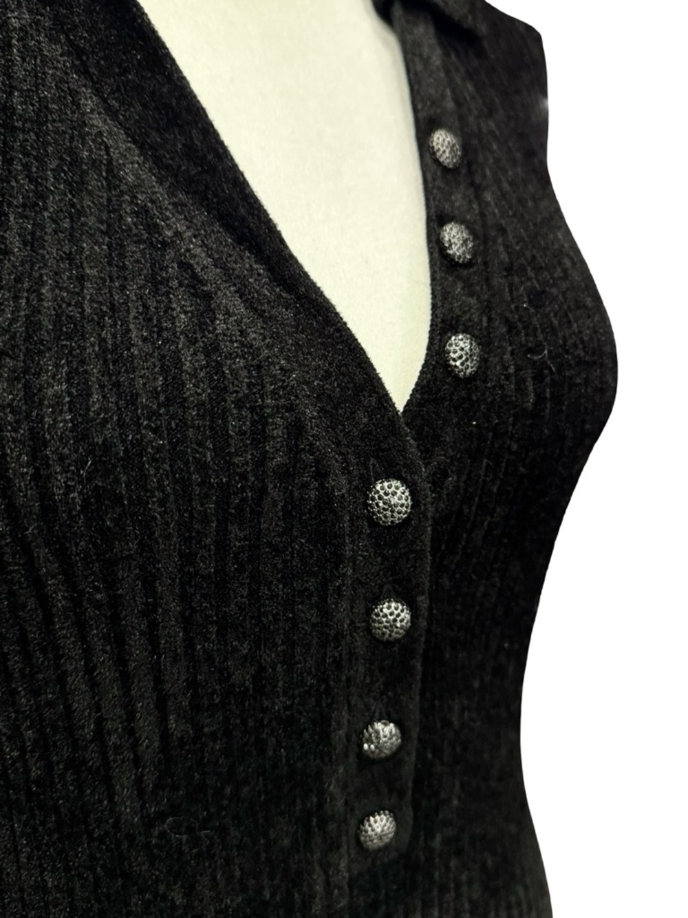 LIKE NEW WHBM Black Ribbed Collared V-Neck Velvet Sweater (medium)